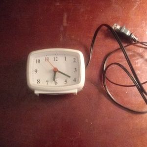 COPY - Lighted dial clock